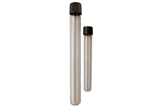 Tubo de ensayo con tapa rosca de vidrio borosilicato 3.3 para almacenamiento y análisis de muestras en laboratorio.
